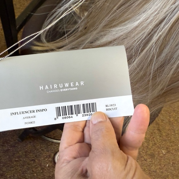 Raquel Welch Wigs “Influecer Inspo” - Picture 5 of 6